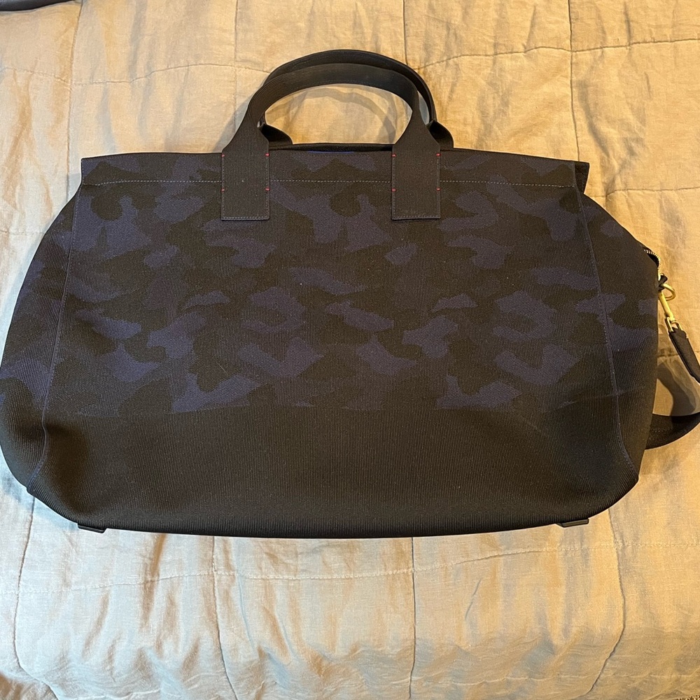 Rothy’s Weekender Bag Midnight Camo Navy